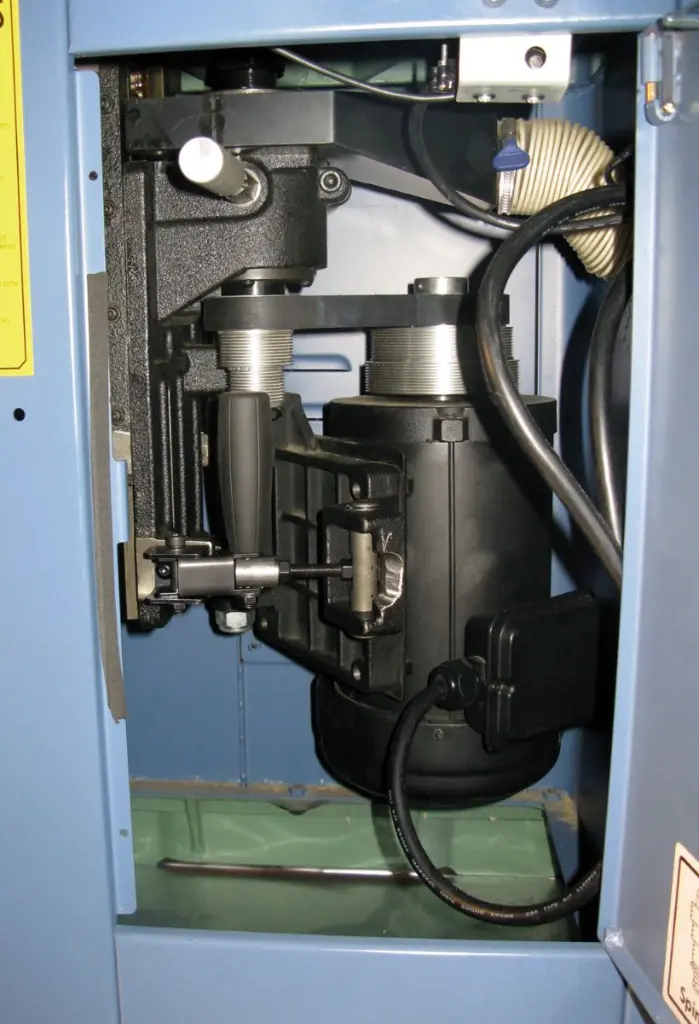 4705_inside_motor_2_1_1.webp